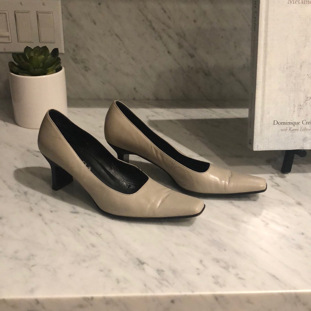 Vintage Prada pumps